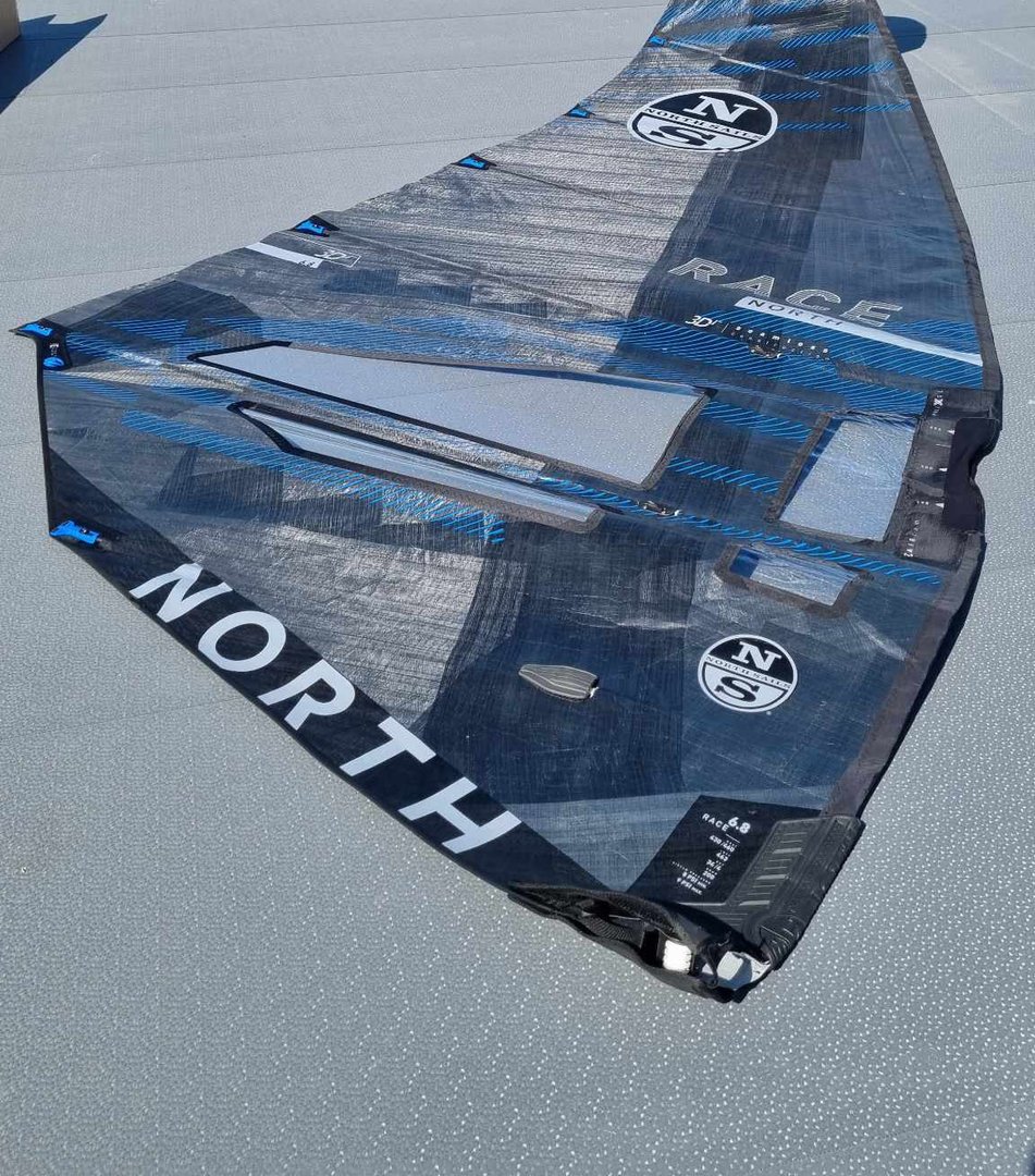 North Slalom Race 6.8 sail + Optima mast + MDM carbon extension