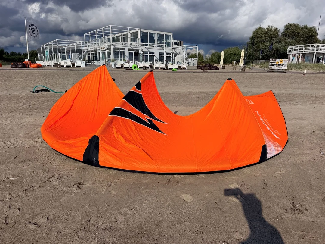 2026 naish pivot 9m lohe